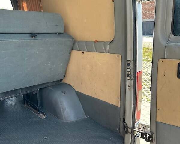 Сірий Мерседес Sprinter, об'ємом двигуна 2.69 л та пробігом 4 тис. км за 8500 $, фото 6 на Automoto.ua