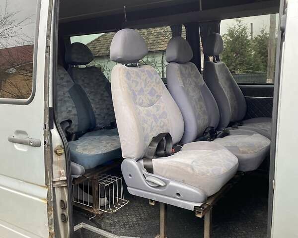 Серый Мерседес Sprinter, объемом двигателя 2.69 л и пробегом 717 тыс. км за 6500 $, фото 7 на Automoto.ua
