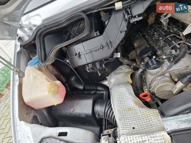 Серый Мерседес Sprinter, объемом двигателя 2.7 л и пробегом 850 тыс. км за 9500 $, фото 40 на Automoto.ua