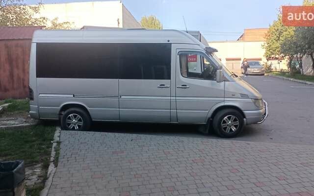 Серый Мерседес Sprinter, объемом двигателя 2.15 л и пробегом 500 тыс. км за 9100 $, фото 13 на Automoto.ua