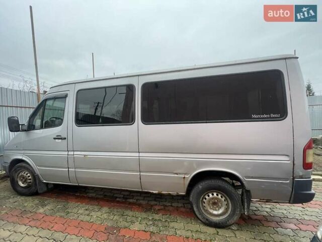 Серый Мерседес Sprinter, объемом двигателя 2.69 л и пробегом 700 тыс. км за 4950 $, фото 4 на Automoto.ua