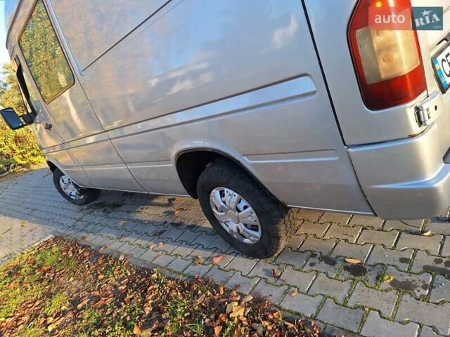 Серый Мерседес Sprinter, объемом двигателя 2.7 л и пробегом 850 тыс. км за 6500 $, фото 6 на Automoto.ua