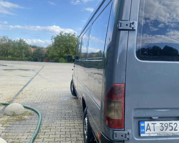 Сірий Мерседес Sprinter, об'ємом двигуна 2.15 л та пробігом 800 тис. км за 11100 $, фото 11 на Automoto.ua