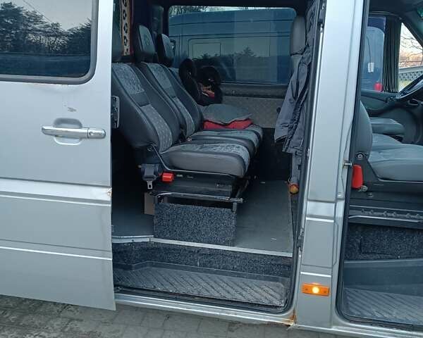 Серый Мерседес Sprinter, объемом двигателя 2.69 л и пробегом 486 тыс. км за 9500 $, фото 3 на Automoto.ua