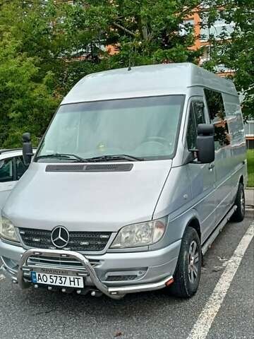 Серый Мерседес Sprinter, объемом двигателя 2.2 л и пробегом 470 тыс. км за 8500 $, фото 1 на Automoto.ua