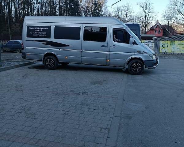 Серый Мерседес Sprinter, объемом двигателя 2.69 л и пробегом 486 тыс. км за 9500 $, фото 8 на Automoto.ua