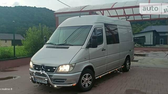 Серый Мерседес Sprinter, объемом двигателя 2.2 л и пробегом 470 тыс. км за 8500 $, фото 4 на Automoto.ua