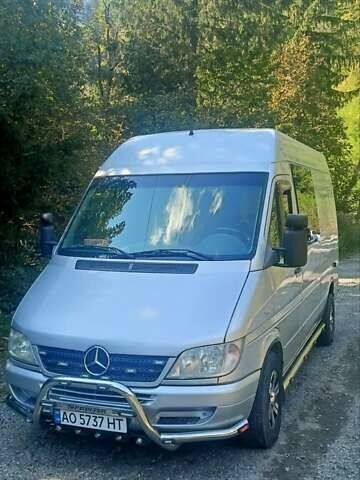 Серый Мерседес Sprinter, объемом двигателя 2.2 л и пробегом 470 тыс. км за 8500 $, фото 10 на Automoto.ua