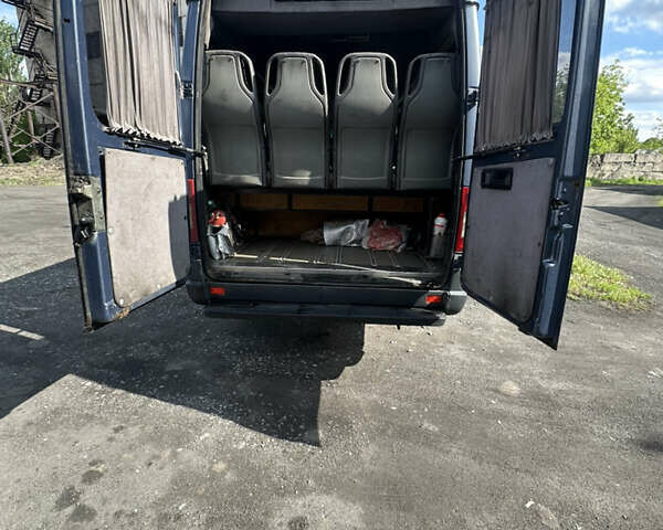 Сірий Мерседес Sprinter, об'ємом двигуна 2.69 л та пробігом 300 тис. км за 17000 $, фото 8 на Automoto.ua