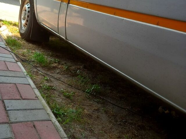 Сірий Мерседес Sprinter, об'ємом двигуна 2.1 л та пробігом 500 тис. км за 8300 $, фото 7 на Automoto.ua