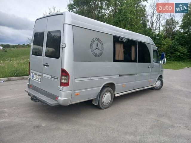 Серый Мерседес Sprinter, объемом двигателя 2.7 л и пробегом 320 тыс. км за 11500 $, фото 2 на Automoto.ua