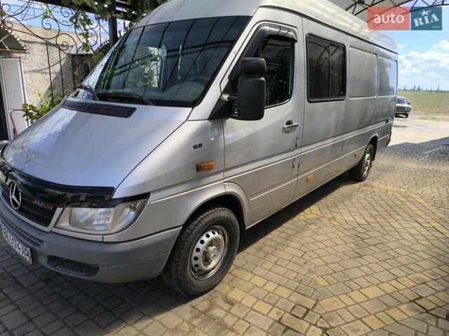 Серый Мерседес Sprinter, объемом двигателя 0 л и пробегом 388 тыс. км за 11000 $, фото 11 на Automoto.ua