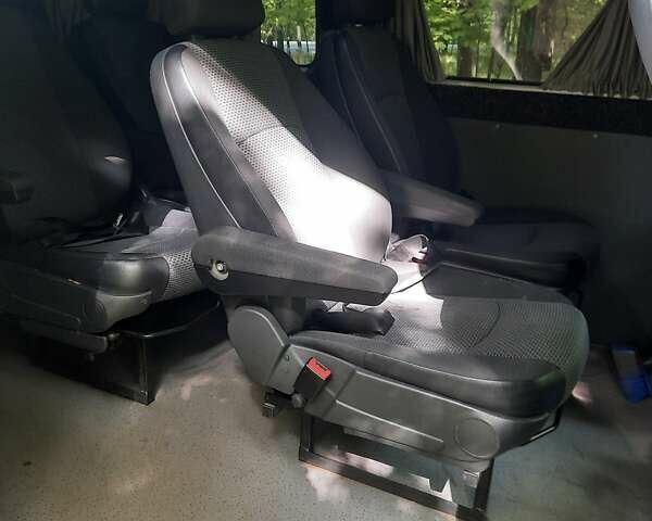 Мерседес Sprinter 2005 в Ужгороде на Automoto.ua Серый Мерседес Sprinter, объемом двигателя 2.1 л и пробегом 660 тыс. км за 11000 $, фото 11 на Automoto.ua