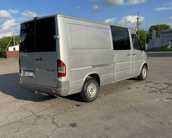 Сірий Мерседес Sprinter, об'ємом двигуна 2.7 л та пробігом 470 тис. км за 10000 $, фото 9 на Automoto.ua