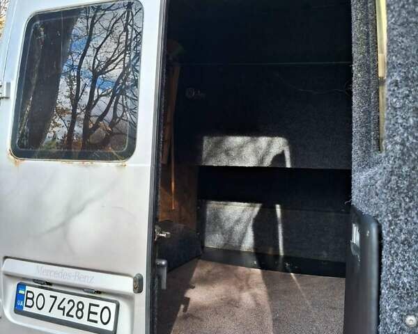 Мерседес Sprinter 2005 у Рогатине на Automoto.ua Сірий Мерседес Sprinter, об'ємом двигуна 2.2 л та пробігом 400 тис. км за 7200 $, фото 10 на Automoto.ua