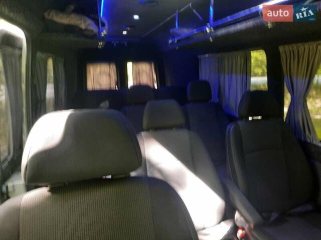 Мерседес Sprinter 2005 в Ужгороде на Automoto.ua Серый Мерседес Sprinter, объемом двигателя 2.1 л и пробегом 660 тыс. км за 11000 $, фото 4 на Automoto.ua