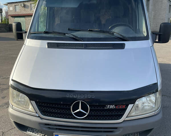 Сірий Мерседес Sprinter, об'ємом двигуна 2.7 л та пробігом 470 тис. км за 10000 $, фото 11 на Automoto.ua