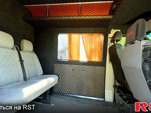 Серый Мерседес Sprinter, объемом двигателя 2.2 л и пробегом 209 тыс. км за 7000 $, фото 5 на Automoto.ua