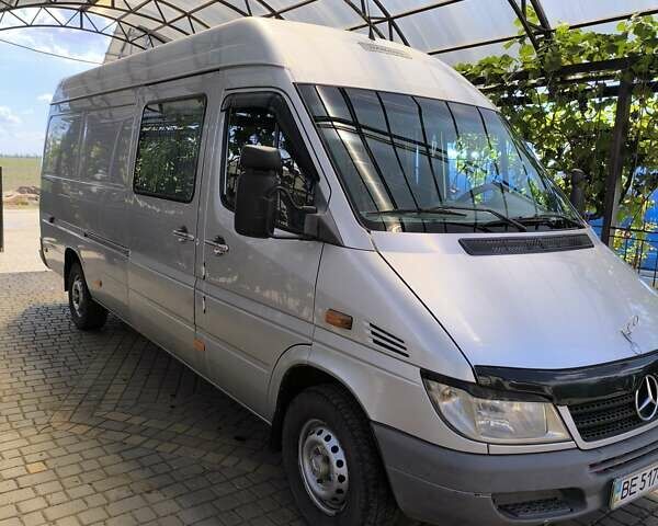 Серый Мерседес Sprinter, объемом двигателя 0 л и пробегом 388 тыс. км за 11000 $, фото 14 на Automoto.ua