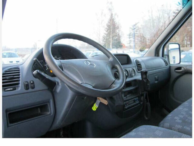 Сірий Мерседес Sprinter, об'ємом двигуна 2.7 л та пробігом 470 тис. км за 10000 $, фото 2 на Automoto.ua