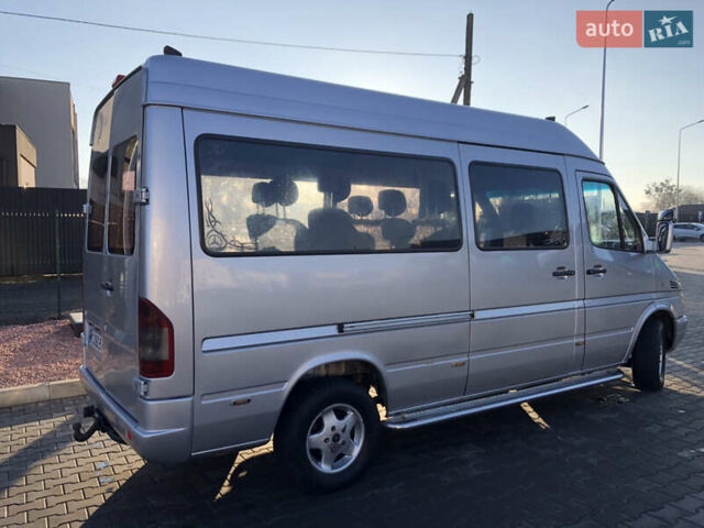 Серый Мерседес Sprinter, объемом двигателя 2.2 л и пробегом 330 тыс. км за 8200 $, фото 4 на Automoto.ua