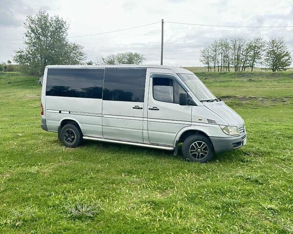 Сірий Мерседес Sprinter, об'ємом двигуна 0 л та пробігом 600 тис. км за 9000 $, фото 7 на Automoto.ua