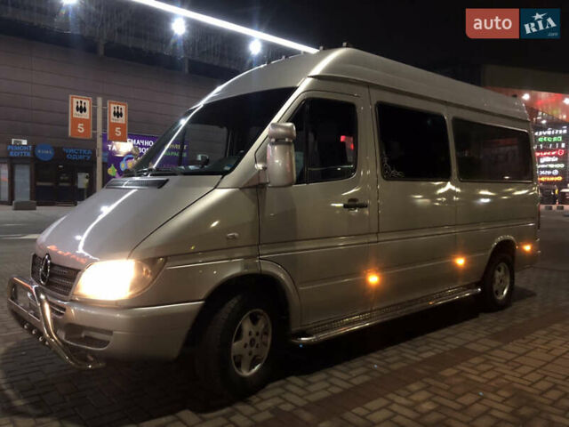 Серый Мерседес Sprinter, объемом двигателя 2.2 л и пробегом 330 тыс. км за 8200 $, фото 40 на Automoto.ua