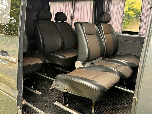 Серый Мерседес Sprinter, объемом двигателя 2.1 л и пробегом 623 тыс. км за 8500 $, фото 6 на Automoto.ua