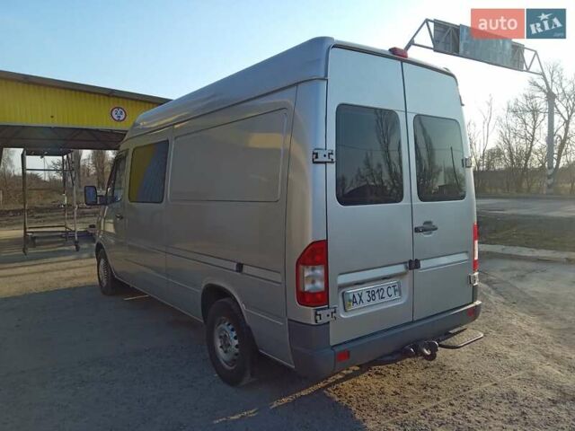 Серый Мерседес Sprinter, объемом двигателя 2.1 л и пробегом 250 тыс. км за 11000 $, фото 2 на Automoto.ua
