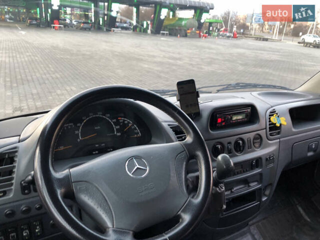 Серый Мерседес Sprinter, объемом двигателя 2.2 л и пробегом 330 тыс. км за 8200 $, фото 16 на Automoto.ua