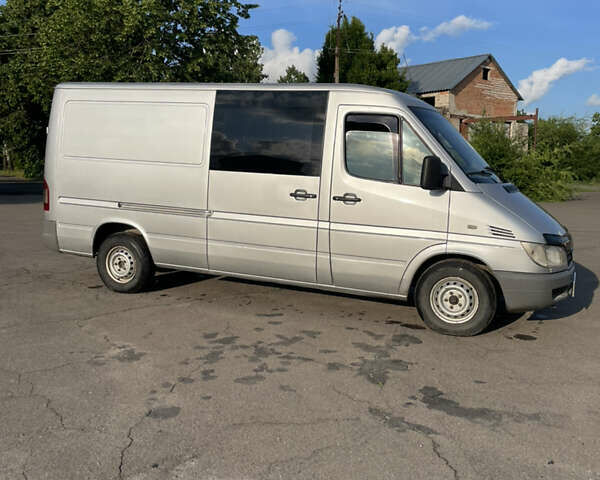 Сірий Мерседес Sprinter, об'ємом двигуна 2.7 л та пробігом 470 тис. км за 10000 $, фото 8 на Automoto.ua