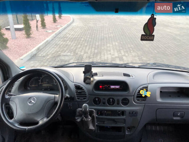 Серый Мерседес Sprinter, объемом двигателя 2.2 л и пробегом 330 тыс. км за 8200 $, фото 17 на Automoto.ua