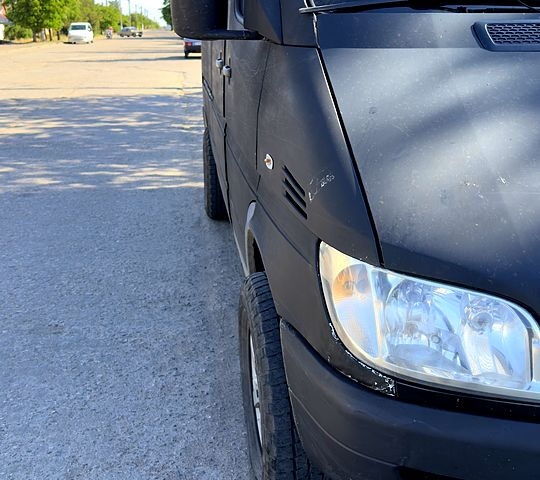 Серый Мерседес Sprinter, объемом двигателя 2.2 л и пробегом 209 тыс. км за 7000 $, фото 6 на Automoto.ua