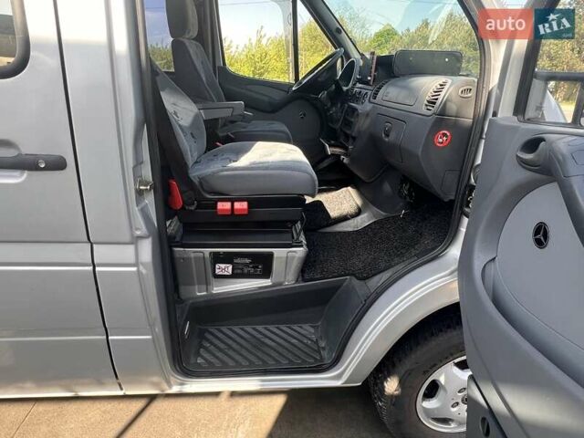 Серый Мерседес Sprinter, объемом двигателя 0 л и пробегом 520 тыс. км за 11300 $, фото 8 на Automoto.ua