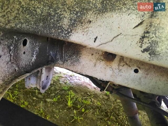 Мерседес Sprinter 2005 в Ужгороде на Automoto.ua Серый Мерседес Sprinter, объемом двигателя 2.1 л и пробегом 660 тыс. км за 11000 $, фото 1 на Automoto.ua