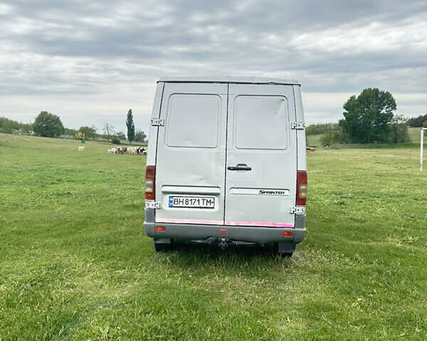 Сірий Мерседес Sprinter, об'ємом двигуна 0 л та пробігом 600 тис. км за 9000 $, фото 4 на Automoto.ua