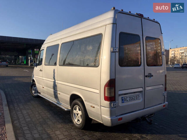 Серый Мерседес Sprinter, объемом двигателя 2.2 л и пробегом 330 тыс. км за 8200 $, фото 5 на Automoto.ua