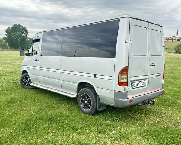 Сірий Мерседес Sprinter, об'ємом двигуна 0 л та пробігом 600 тис. км за 9000 $, фото 5 на Automoto.ua
