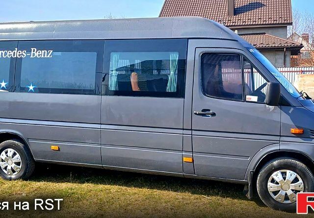 Серый Мерседес Sprinter, объемом двигателя 2.2 л и пробегом 310 тыс. км за 12700 $, фото 6 на Automoto.ua