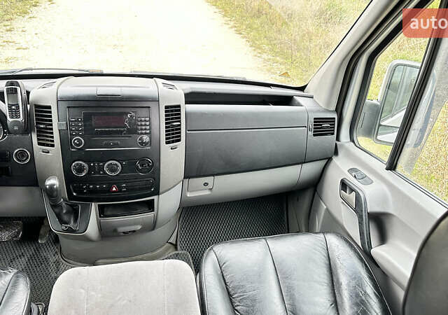 Серый Мерседес Sprinter, объемом двигателя 2.99 л и пробегом 600 тыс. км за 9900 $, фото 39 на Automoto.ua