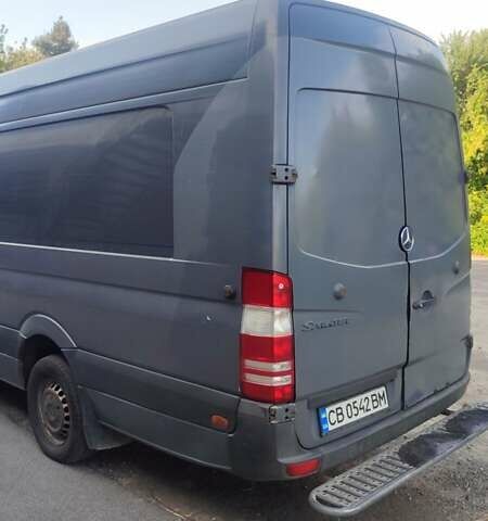 Серый Мерседес Sprinter, объемом двигателя 2.2 л и пробегом 563 тыс. км за 9500 $, фото 4 на Automoto.ua
