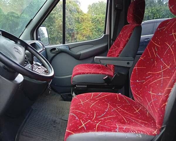 Серый Мерседес Sprinter, объемом двигателя 2.69 л и пробегом 358 тыс. км за 17800 $, фото 19 на Automoto.ua