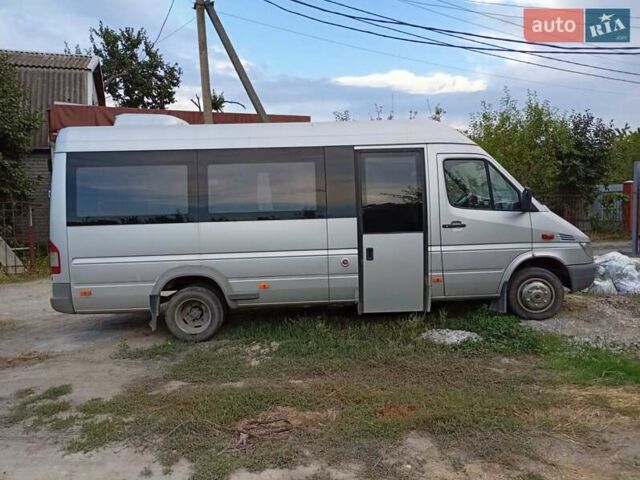 Серый Мерседес Sprinter, объемом двигателя 2.69 л и пробегом 358 тыс. км за 17800 $, фото 9 на Automoto.ua