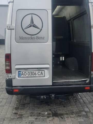 Серый Мерседес Sprinter, объемом двигателя 2.7 л и пробегом 850 тыс. км за 9900 $, фото 6 на Automoto.ua