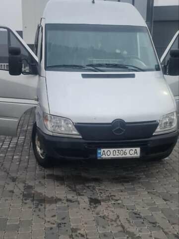 Серый Мерседес Sprinter, объемом двигателя 2.7 л и пробегом 850 тыс. км за 9900 $, фото 8 на Automoto.ua
