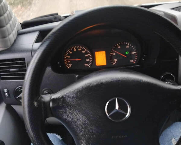 Мерседес Sprinter 2006 в Рожнятове на Automoto.ua Серый Мерседес Sprinter, объемом двигателя 2.2 л и пробегом 516 тыс. км за 9300 $, фото 8 на Automoto.ua