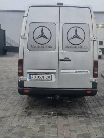 Серый Мерседес Sprinter, объемом двигателя 2.7 л и пробегом 850 тыс. км за 9900 $, фото 7 на Automoto.ua