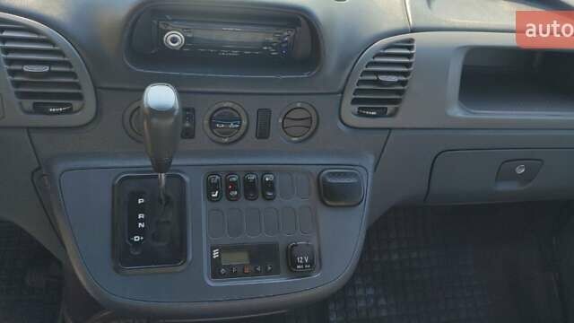 Сірий Мерседес Sprinter, об'ємом двигуна 0 л та пробігом 273 тис. км за 18300 $, фото 19 на Automoto.ua