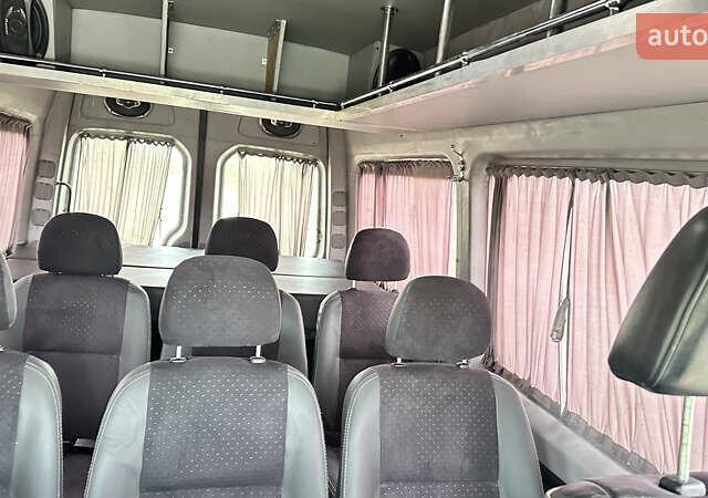 Серый Мерседес Sprinter, объемом двигателя 2.99 л и пробегом 600 тыс. км за 9900 $, фото 30 на Automoto.ua