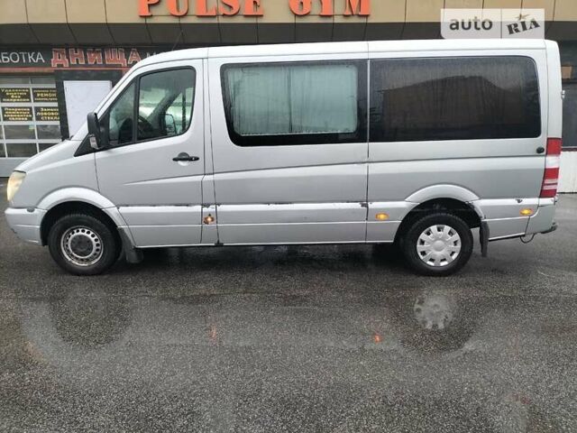 Мерседес Sprinter 2006 в Киеве на Automoto.ua Серый Мерседес Sprinter, объемом двигателя 0 л и пробегом 280 тыс. км за 14500 $, фото 5 на Automoto.ua
